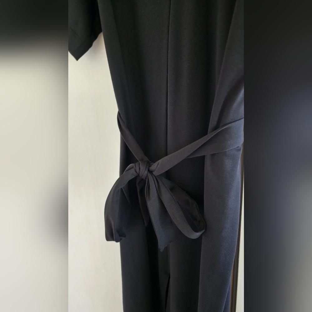 Eve Gravel 🇨🇦 | Mae Dress - Picture 3 of 7